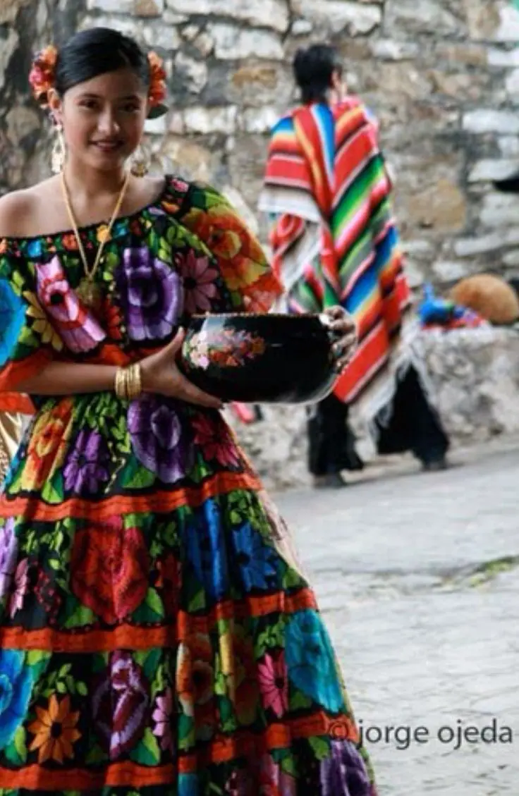 vestimenta tipica de san cristobal y nieves - Cómo es la vestimenta de San Cristóbal