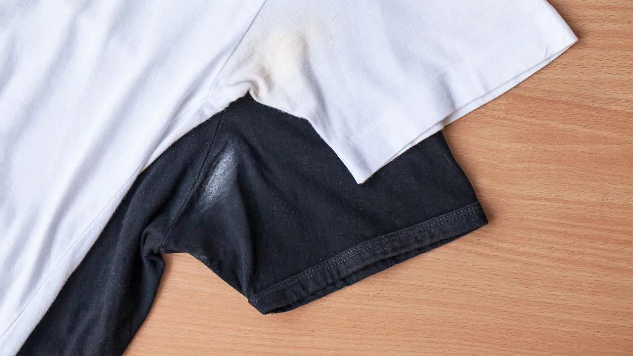 como arreglar una camisa negra que le cayo cloro - Cómo quitar manchas de cloro en camisa