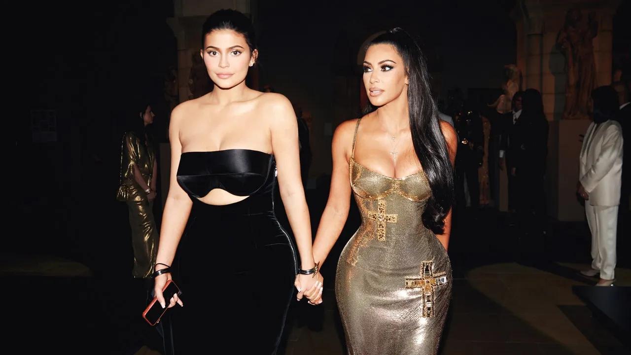 perfume kim kardashian nuevo - Cómo se llama el perfume de Kylie Jenner