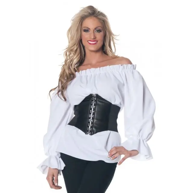 blusa blanca pirata - Cómo se vestían las mujeres piratas