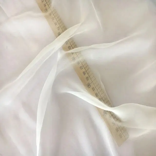 tela fina de seda para vestidos de novia crucigrama - Cómo se llama la parte de la quilla
