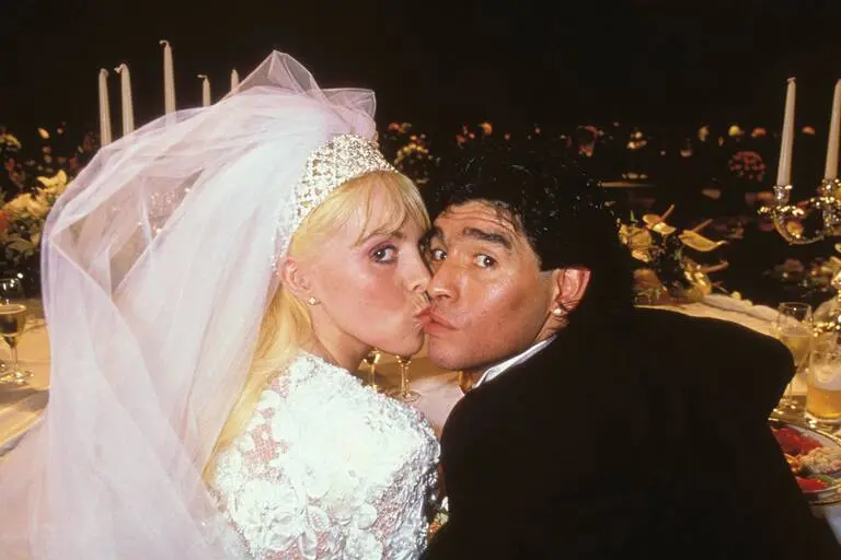 claudia villafañe vestido - Cuánto tiempo estuvo casado Maradona con Claudia