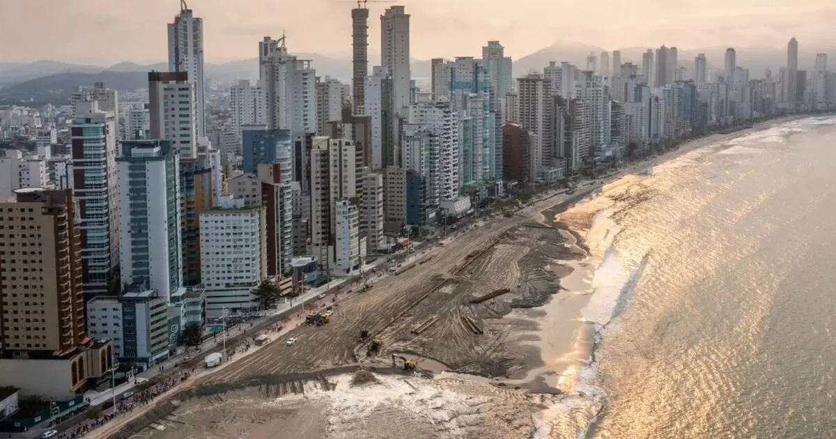 precios de ropa en camboriu brasil - Cuántos kilómetros tiene la playa de Camboriú