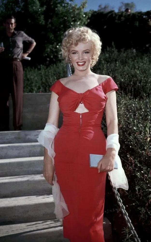 marilyn monroe vestido rojo - Qué color de tinte usaba Marilyn Monroe