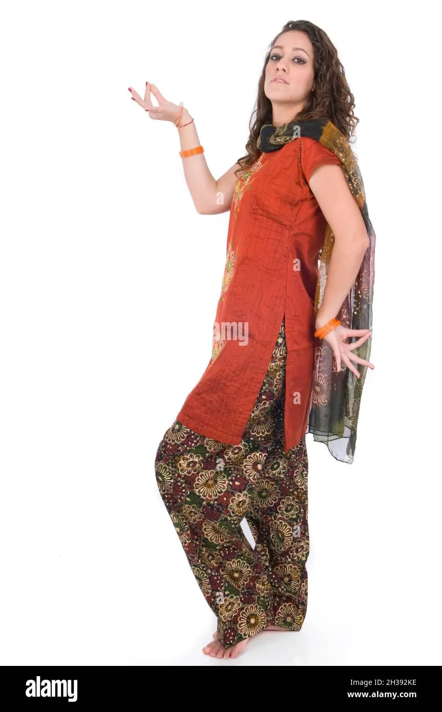 vestimenta hindu - Qué es dhoti en la India