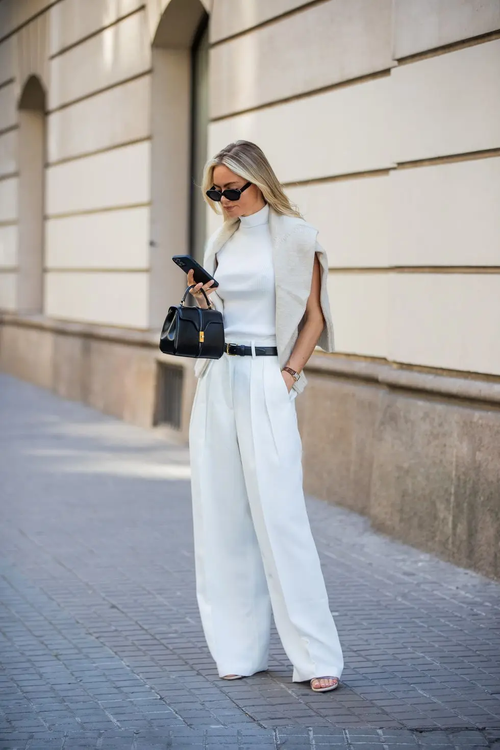 vestir minimalista mujer - Qué significa tener un estilo minimalista